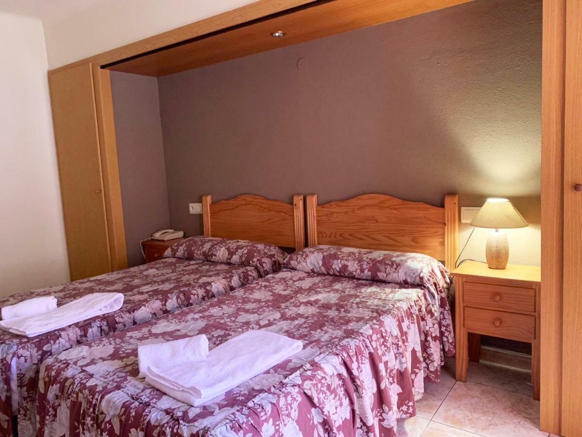Hotel Barcelona Sant Julia de Loria Luaran gambar
