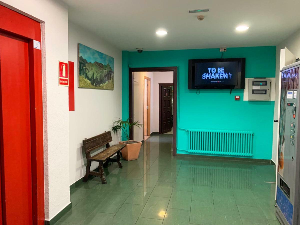 Hotel Barcelona Sant Julia de Loria Luaran gambar
