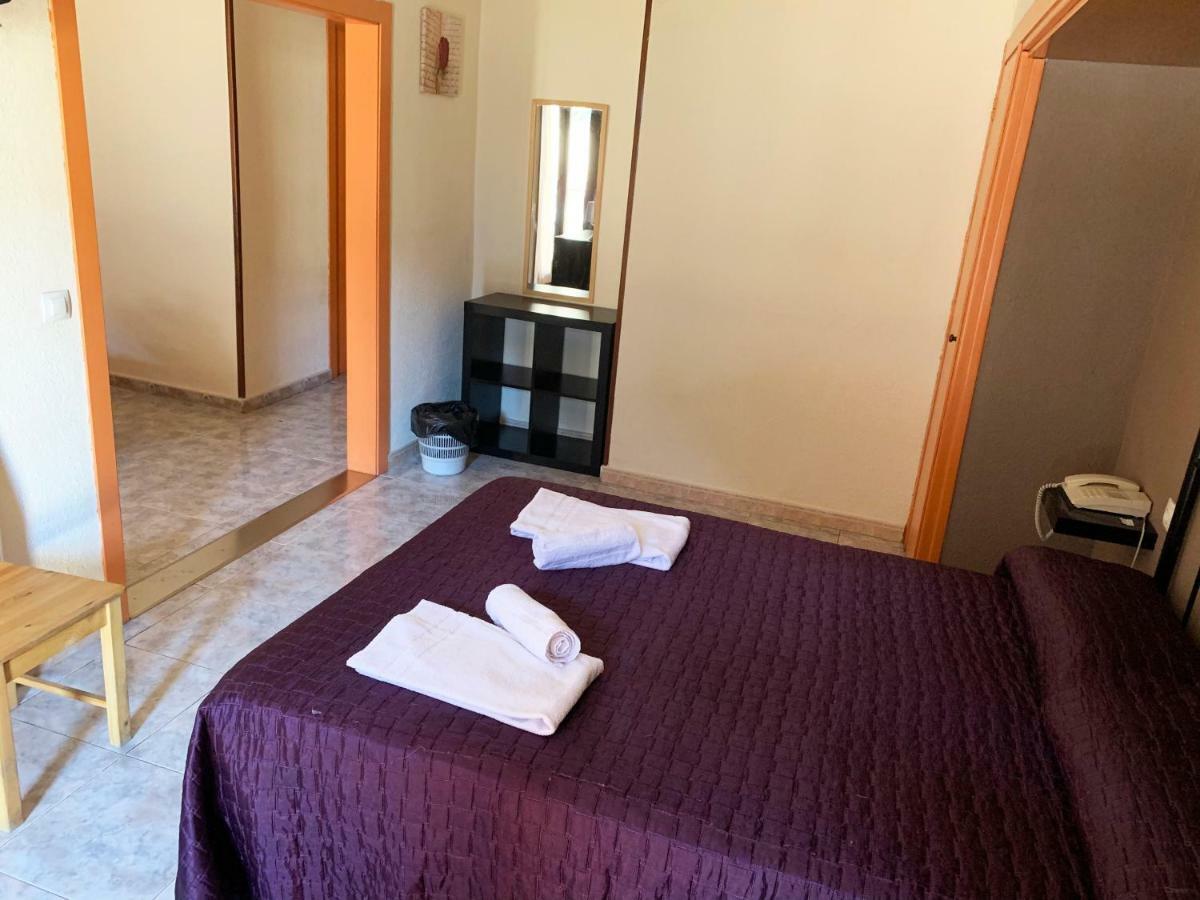 Hotel Barcelona Sant Julia de Loria Luaran gambar