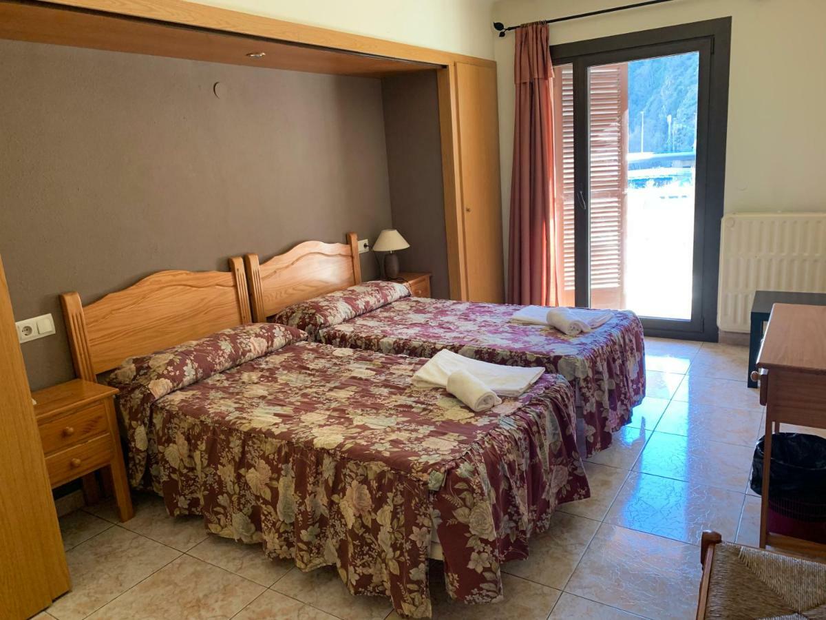 Hotel Barcelona Sant Julia de Loria Luaran gambar